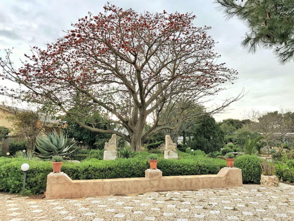 Giardino Dell'Impossibile Di Antonino Campo Lägenhet Favignana Exteriör bild